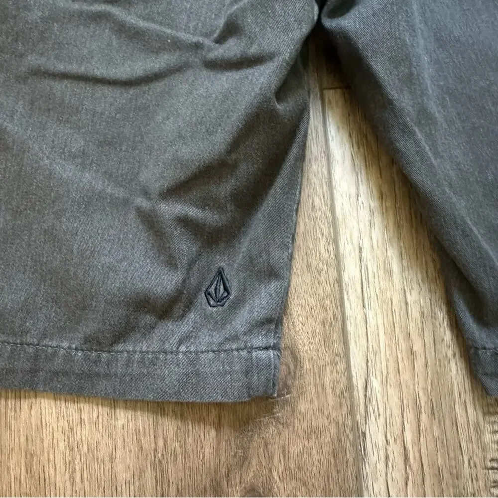 VOLCOM Men’s‎ Shorts, Corpo Class Chino, Gray, Pockets, Size 34